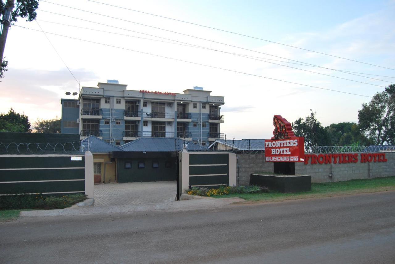Frontiers Hotel Ентебе Екстериор снимка