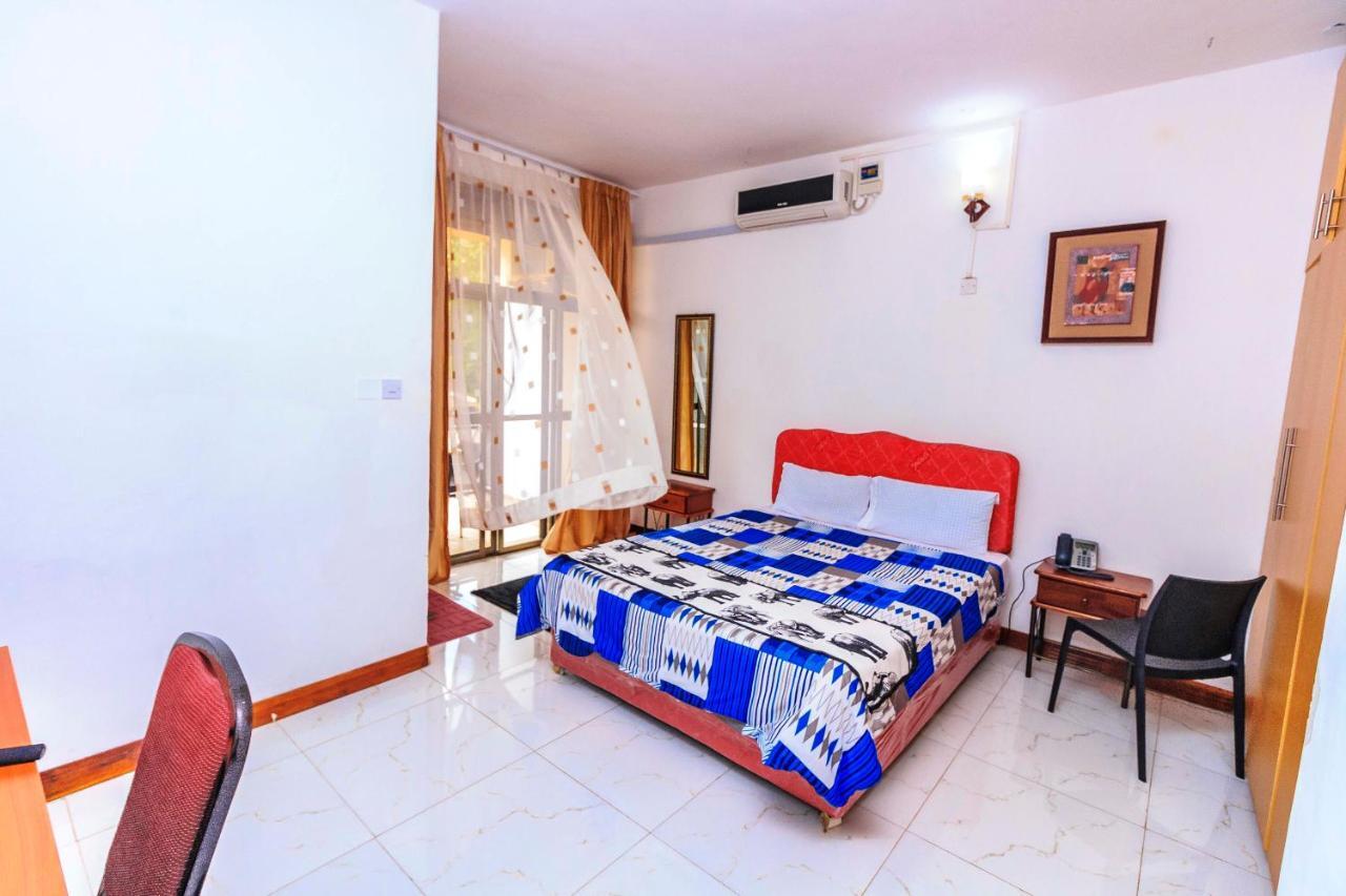 Frontiers Hotel Ентебе Екстериор снимка